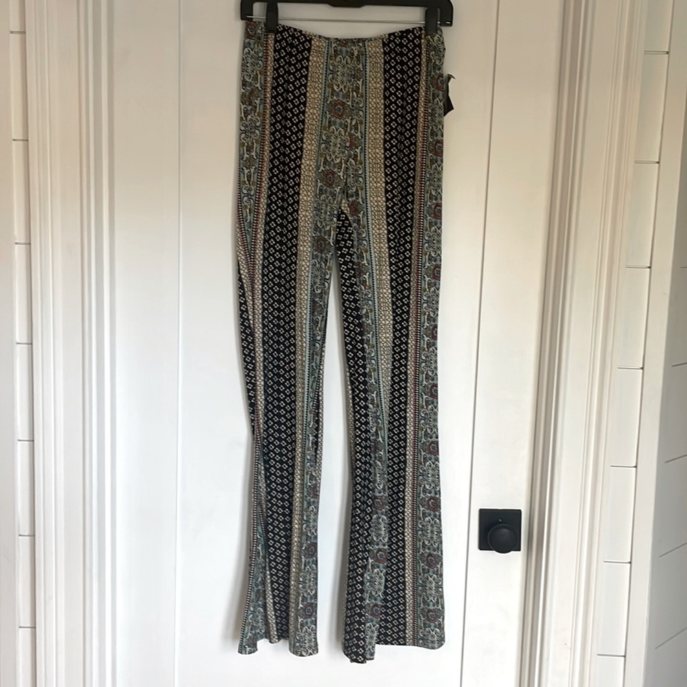 High wasted, flare pants, size M